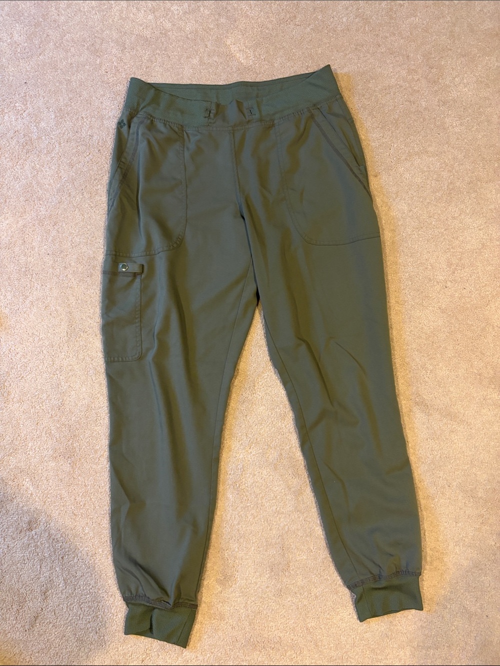 Med Couture Touch medium olive green scrub set - Picture 5 of 11